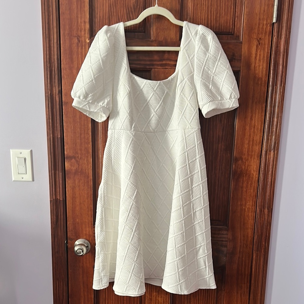 White Textured Short Sleeve Dress